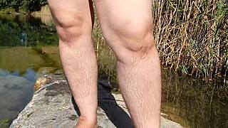 我看毛妻户外暴露gay熟男业余场景