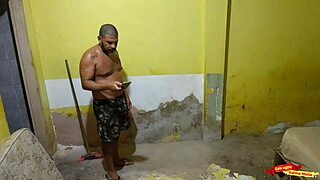 Latina Teen 18+ Seduces Bricklayer For Bareback Assfucking At Home