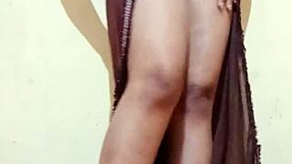 Shilpa Bhabhi Ki Mastani Jism in Horny Solo Play