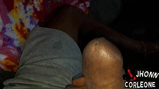 她舔干净我精液时爽到高潮