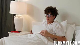 holly lace whispers, 'nanny diaries time'