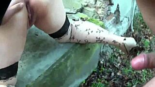 Watch this Italian milf getting fucked outdoors in stockings