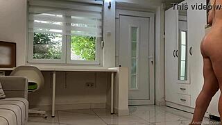 Naked blonde flashes delivery boy in prank encounter