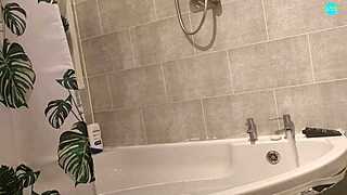 Amateur milf says, 'Watch me masturbate my shaved pussy'