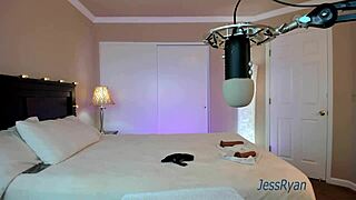 Does milf jess ryan give private sexy shows with blowjobs and ass shaking?