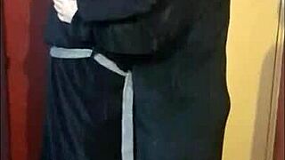 shy amateur couple starts with blowjob leading to creampie