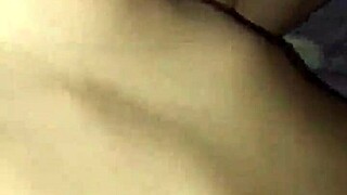 Bé Liếm Lồn Em Họ Trong Giấc Ngủ