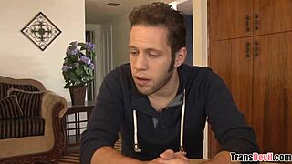 teaching this tranny how to fuck anal style 😏