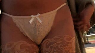 Trimmed babe gets pussy licked and fingered