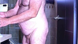 Honey Surprises With Gaping Pussy And Big Cock Handjob