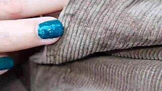 Blowjob in car swallows all and licks fingers