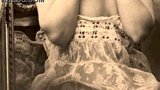 Vintage Erotic Animation from Retro Cartoon Era