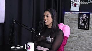 Gosta Da Troca De Casal Que Acontece No Swing Já Fez Inversão Com Homem E Sua Primeira Transa Com Uma Mulher Foi - Karen Bessa Sheer Red