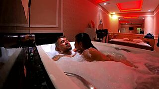 morena natzinha wakes up wanting to give her ass to mr matusalem in the water