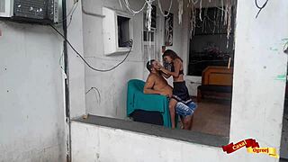 瘦亚洲继女剃毛后献紧屄给我干