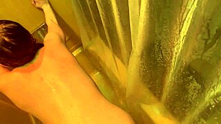 Amateur couple in shower, she throws ass back on dick