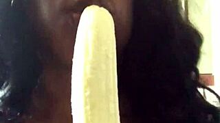 Damn, Sexfeene sucking that banana like a pro!