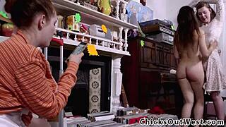 Real Hairy Aussie Fingers Muff Diving!