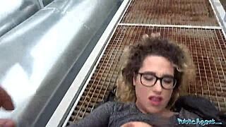 Damn, Spanish shaved pussy drilled outdoors!