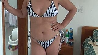 Beach Show-Off Turns Into Hot Stranger Sex With Hard Cock