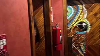 Blowjob in Restaurant Caught on Public Display