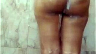 A Hindi story about a beautiful young girl fingering in the bathroom.