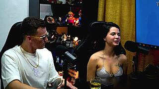 Ruan couldn't resist kissing Natasha Naturista at the beach!