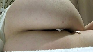 Real Orgasm Close-Up with Wet Pulsating Pussy During Period!