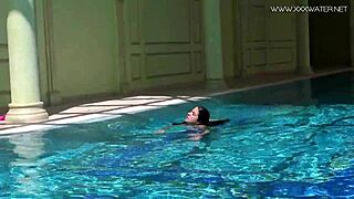 Russian pornstar Jessica’s sexy look made the producer horny by the pool