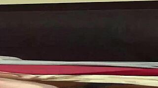 Nicole Ferrera and Sheila Marie share ghetto dick in hot threesome?