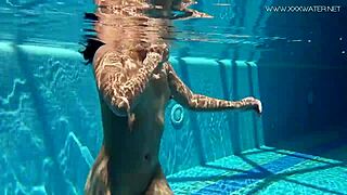 Jessica shows sexy ass to producer