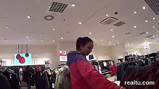 Fantastic Czech nympho tempted in the shopping centre
