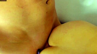 我弯腰快速肛交无情深喉