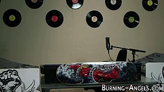 emo lesbian eats that pussy with tattoos