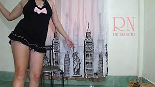 Regina Noir Poses Naked in Double Pussy Show!