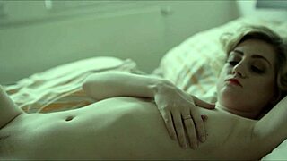 Czech teen exposes her tight vagina.