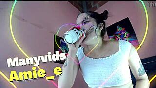 She does deepthroat with spit