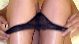 Colombian Model Has Intense Oily Sex In Her First Casting