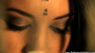 Seductive Brunette Undresses and Dances in Erotic Striptease from India