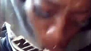 Ebony Chick Gives Sloppy Blowjob To White Cock