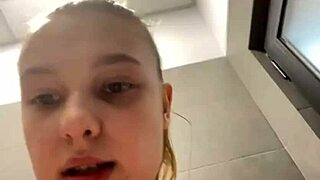 squirting and masturbating wildly in the gym