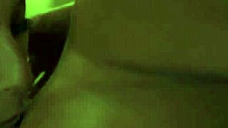 大屌人妖Foxxy狂钻Aiden Ashley