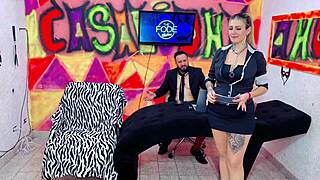 Suzy Gives Wet Ass to Diguinha DJ for Double Penetration!