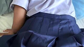 法国游客操18岁泰国学生制服，多狂野？