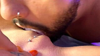 romulo pontess licks girlfriend's pussy until she squirts intensely