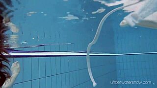 Roxalana Cheh Sexy Redhead Underwater Public Exposure