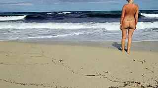 Missspisss Update 10 - Flashing Big Cock at Mallorca Beach Nov 2024