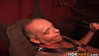 Gay Hunk Takes Hard Fisting in Tight Ass Scene