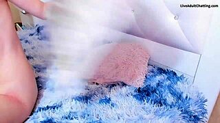 Cute teen 18+ masturbates on webcam