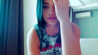 Latina Whore In Cosplay Lingerie Performs Webcam Show